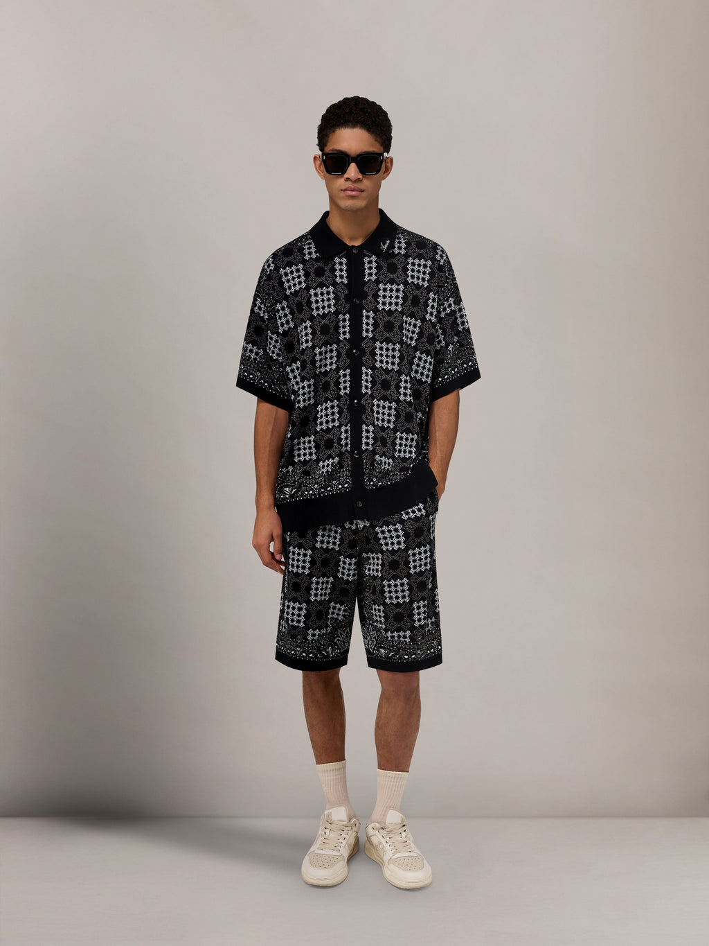 MA QUAD CHECK MESH KNIT SHORT - Black