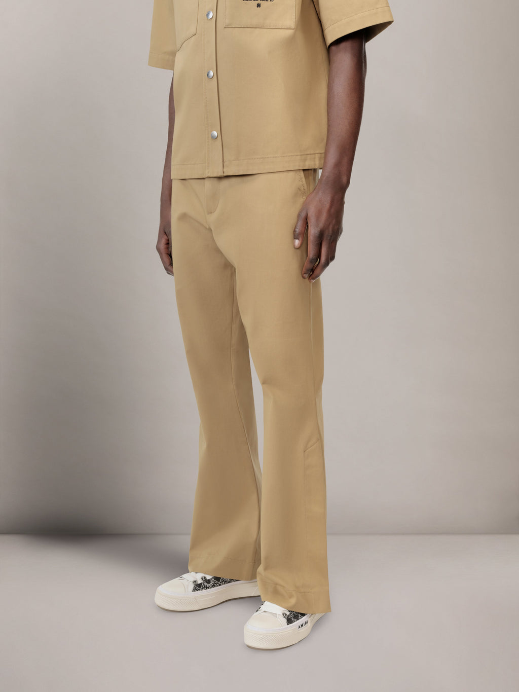 CHINO KICK FLARE - SEPIA TINT